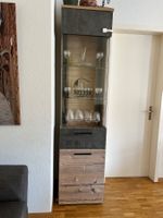 Vitrinenschrank mit Glasfront und Schubladen (ohne inhalt)