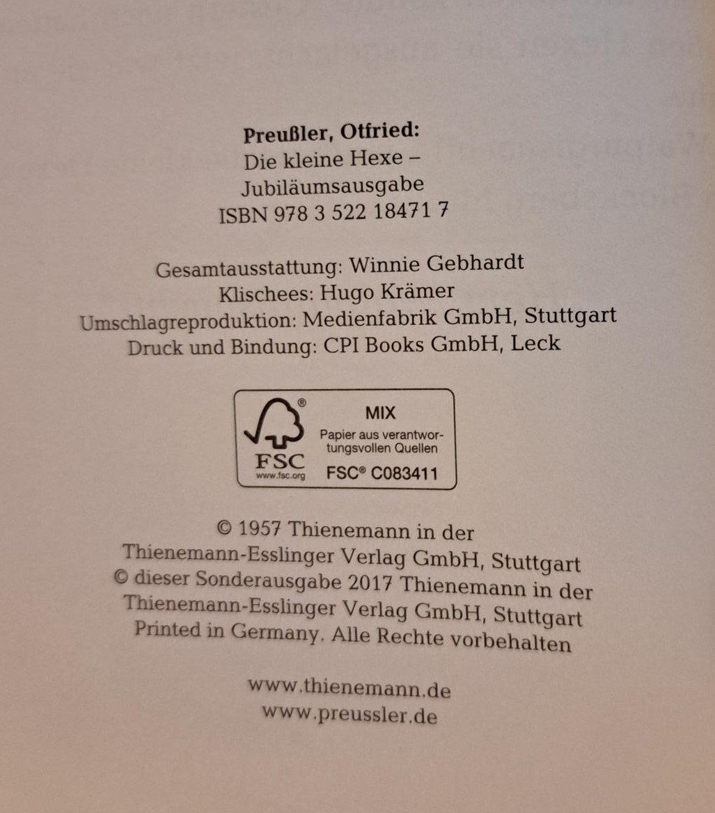 Libri: Die kleine Hexe: Jubiläumsausgabe mit rotem Farbschnitt – Usato da Basel venduto da Patiscat 2