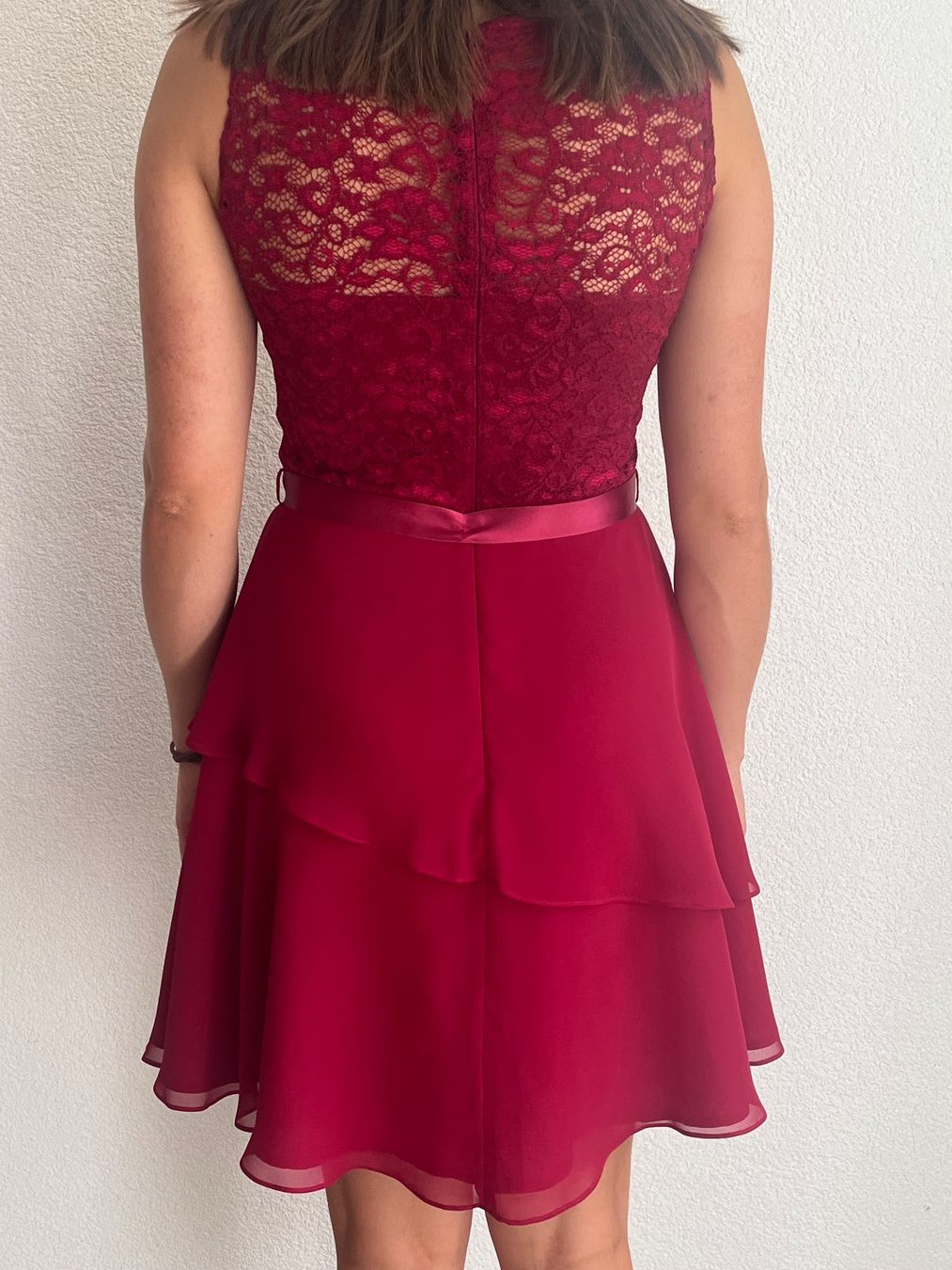Kleider: Weinrotes Abendkleid – Neu (gemäss Beschreibung) aus Wabern von str_yq7q 3