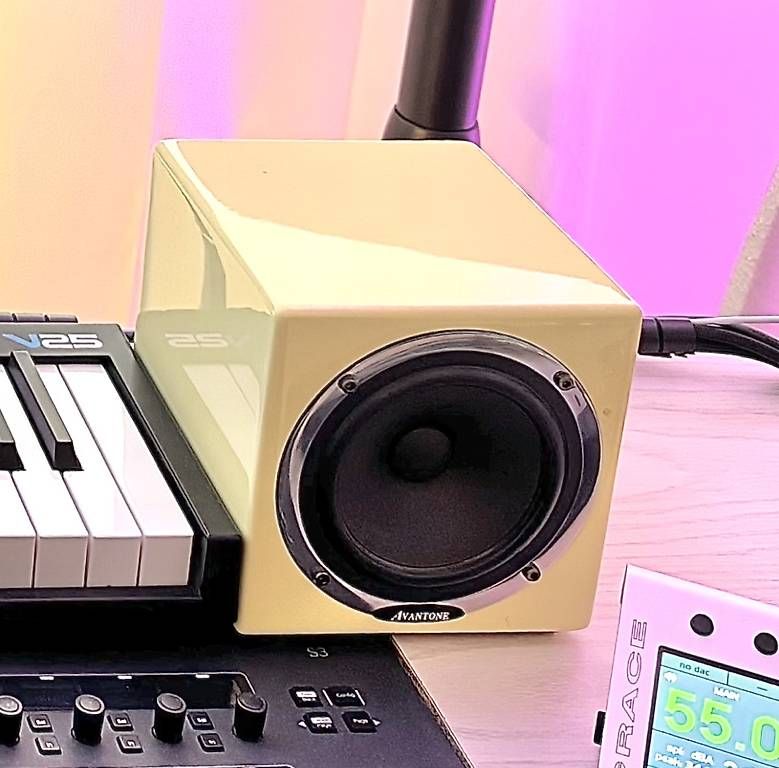 Casse acustiche: Avantone Mixcubes Aktiv 2 Stück – Usato da Münchenstein venduto da NSP97 1