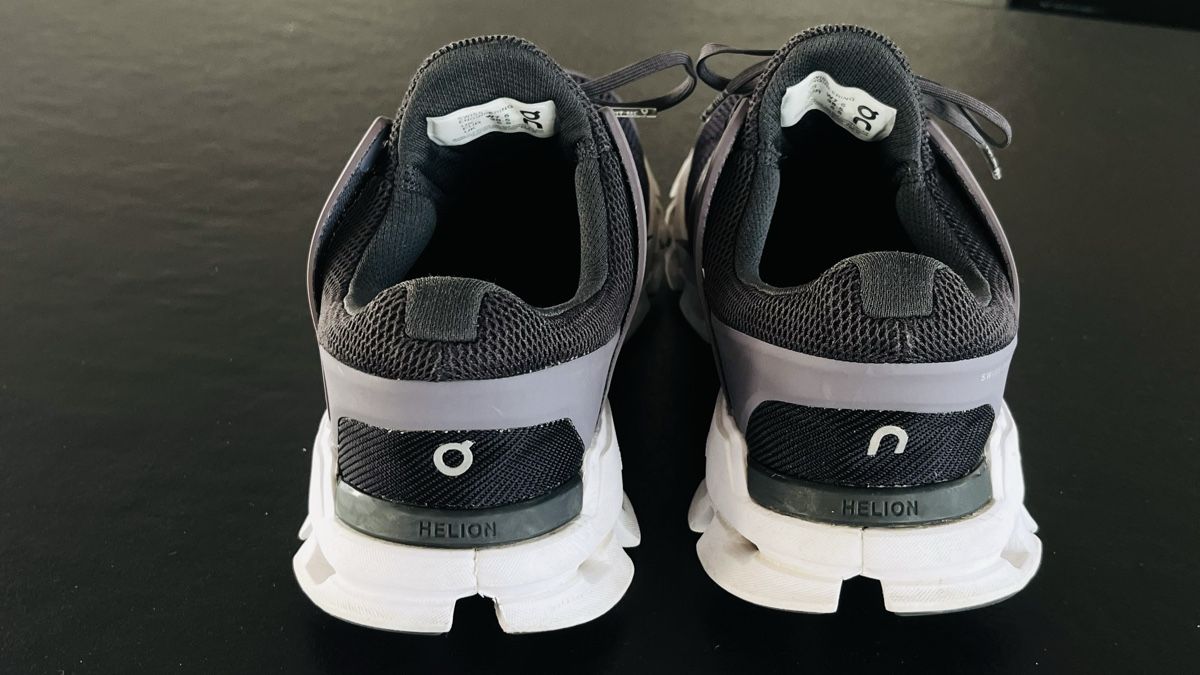 On Scarpe da donna: On Schuhe Anthrazit mit weisser Sohle 38.5 – Usato da Merenschwand venduto da katerchen01 7