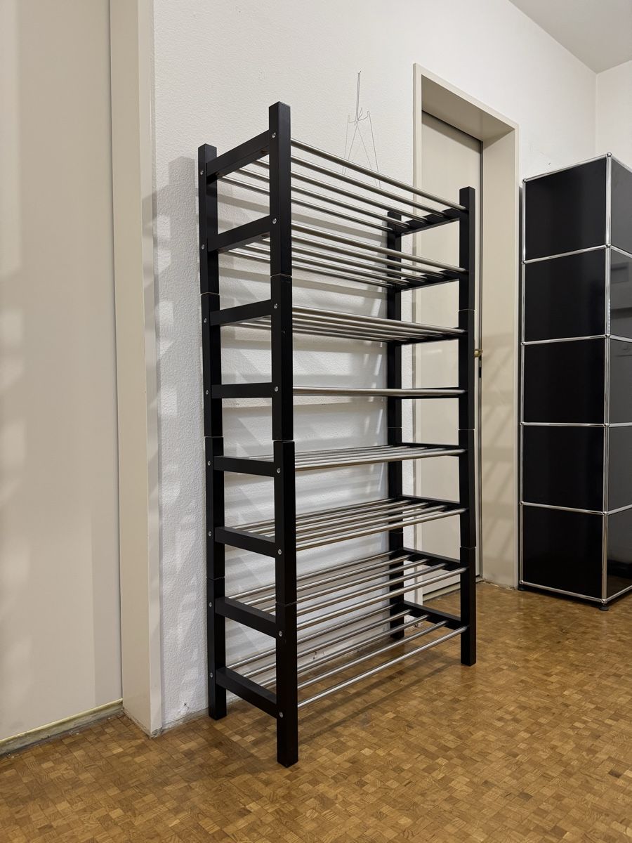 Ikea Porte manteau: 4x Schuhregal IKEA TJUSIG schwarz.  – D'occasion à Zürich par PhilippeMueller 3