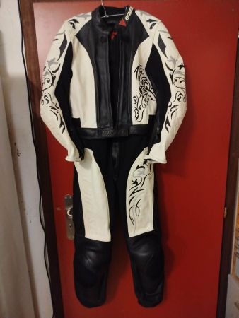 Combinaison de moto