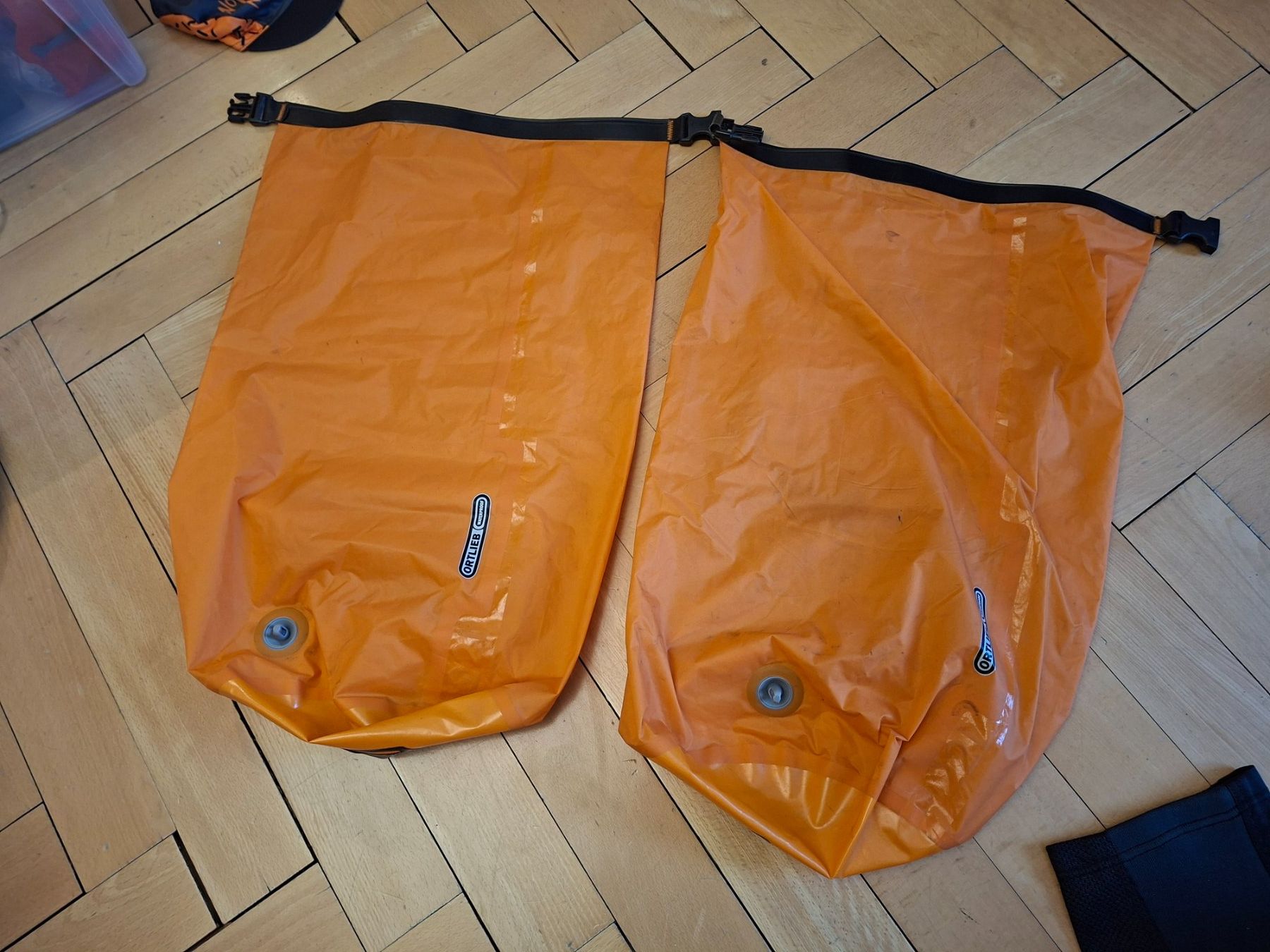 Ortlieb Zaini: 2 x Ortlieb Dry-Bag 22lt. – Usato da luzern venduto da you_wont_regret_it 4