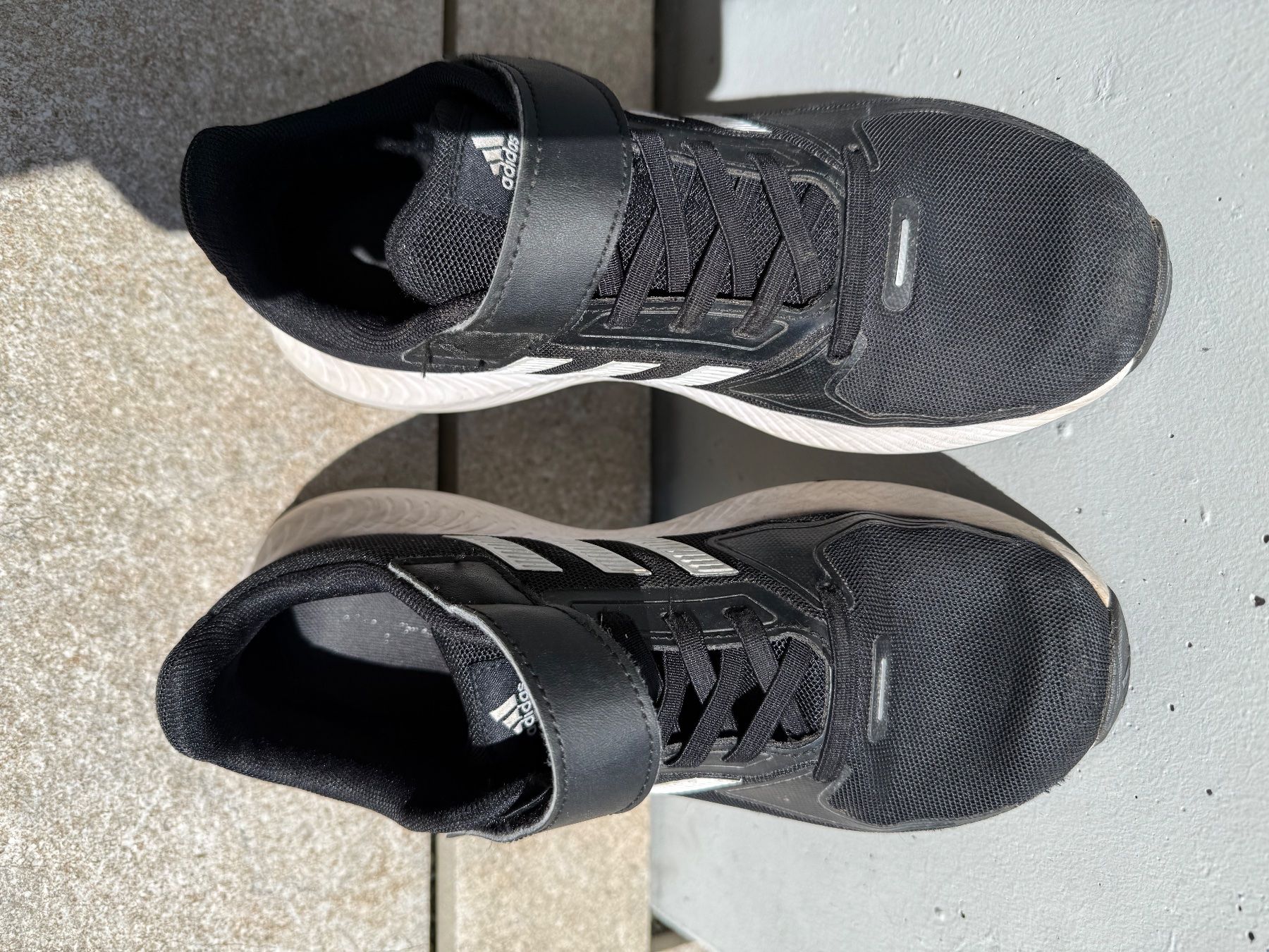 Adidas Scarpe da uomo: Sneaker Adidas Grösse 37 1/3 – Usato da Zuckenriet venduto da Simba99 2