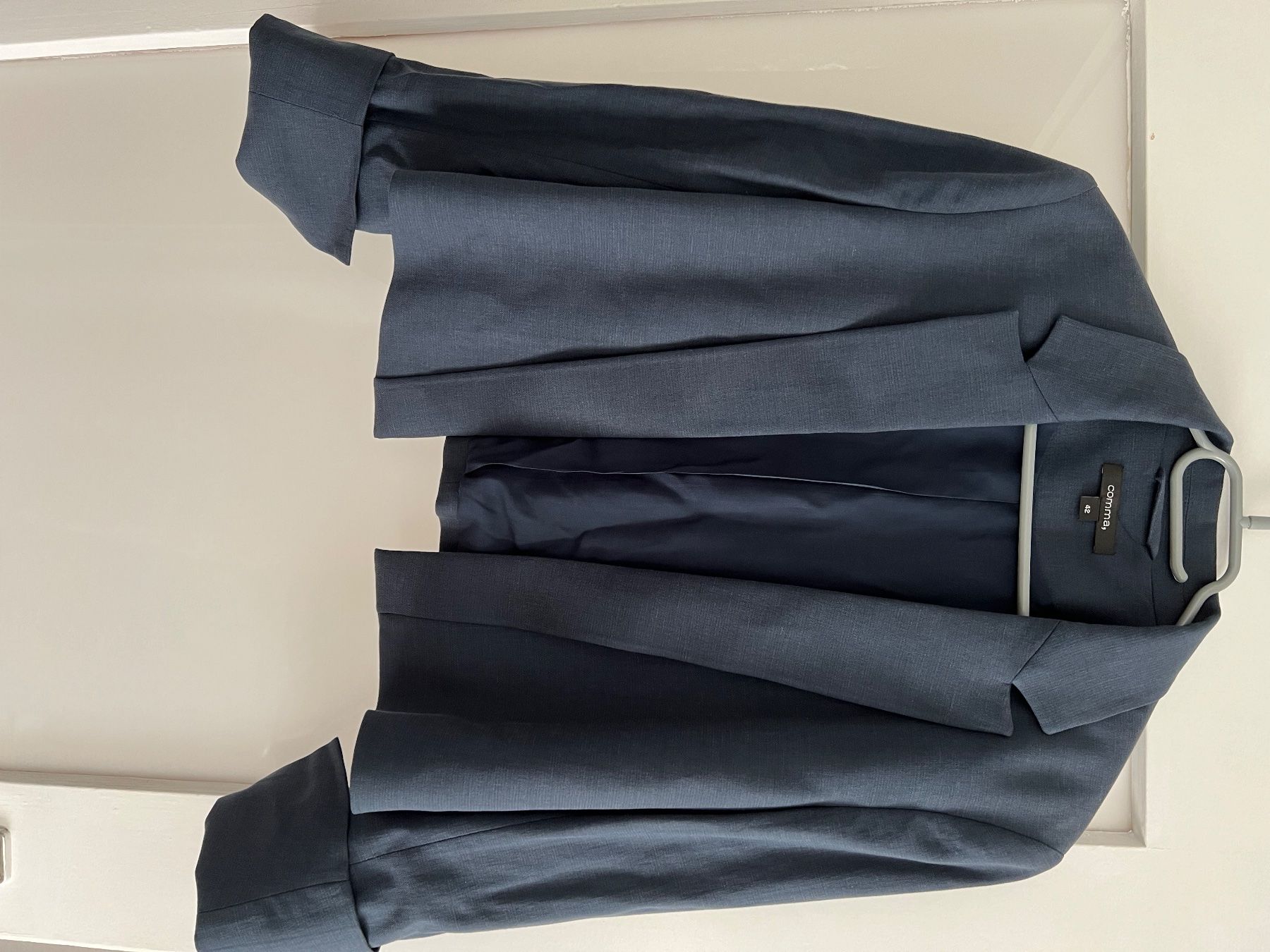 Comma Completi & Tailleur: COMMA Damenblazer Gr. 42Kurzblazer blau – Nuovo e nell'imballaggio originale da Siebnen venduto da toshi123 4