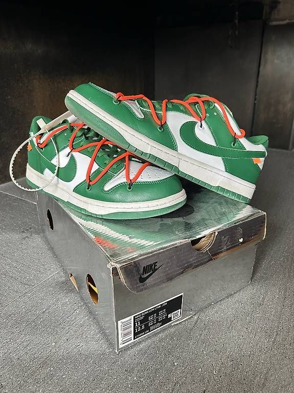 Scarpe da uomo: Off White X Nike Dunk Low – Usato da Rolle venduto da Schweini247