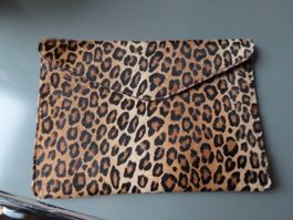 Lolo Ballerina! super coole neue Leo-Clutch NP 199.-