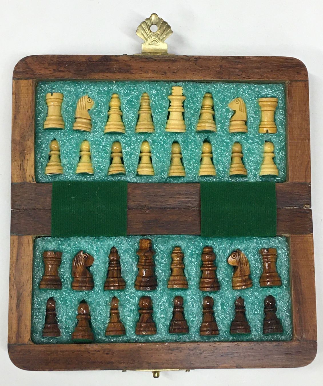 Giochi: Philos Mini Schachspiel Holz klappbar – Usato da Olten venduto da ELHANDEL 1