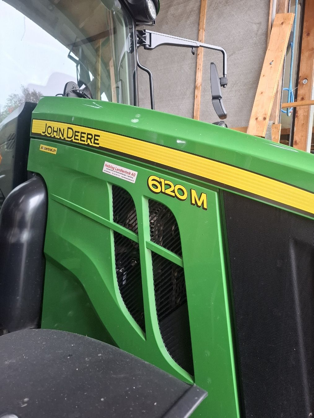 John Deere Tracteurs: John Deere 6120 M – D'occasion à Arth par agrisano8 1