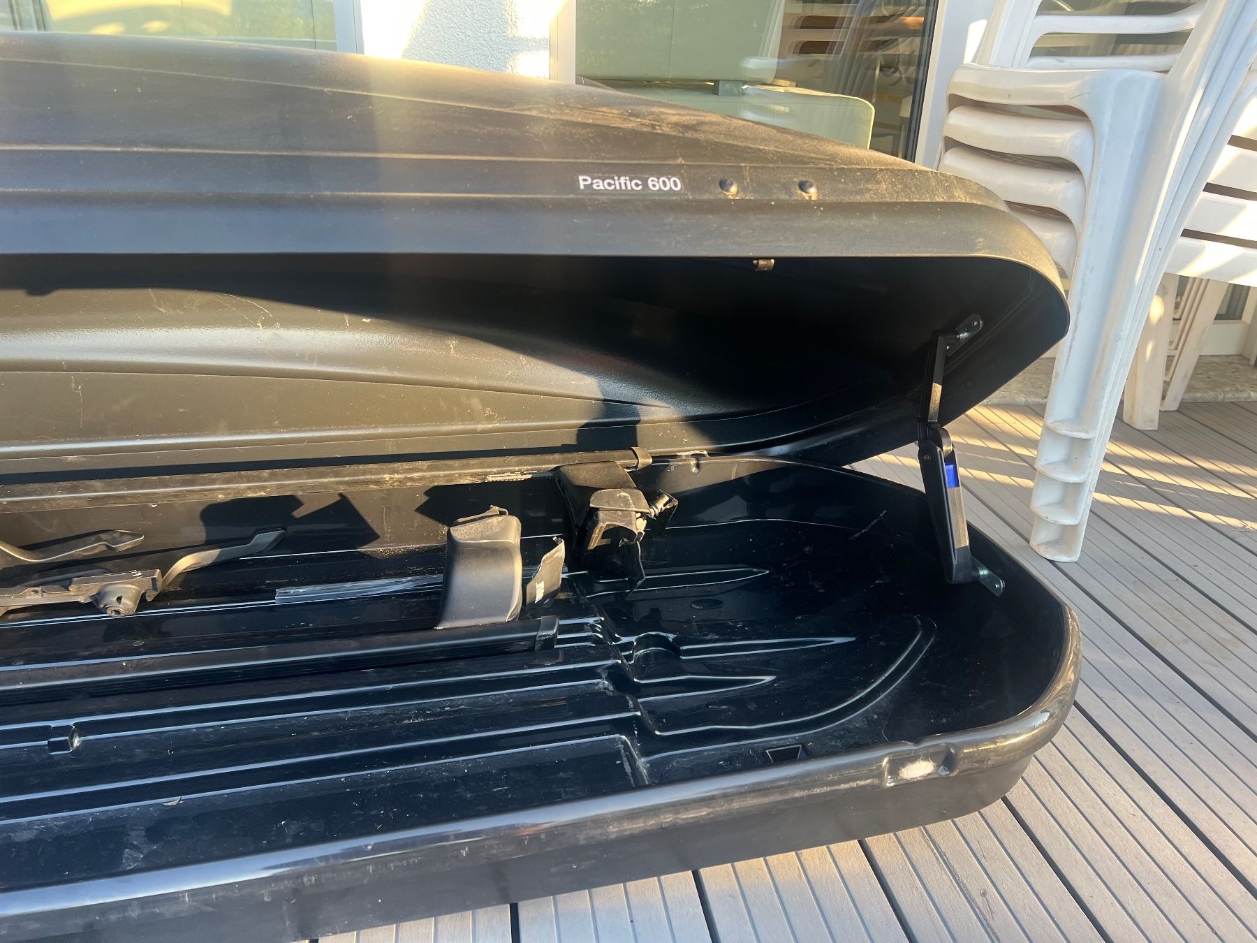 Thule Dachboxen: Thule Pacific 600 Dachbox schwarz gebraucht – Gebraucht aus Boningen von LAZ 3