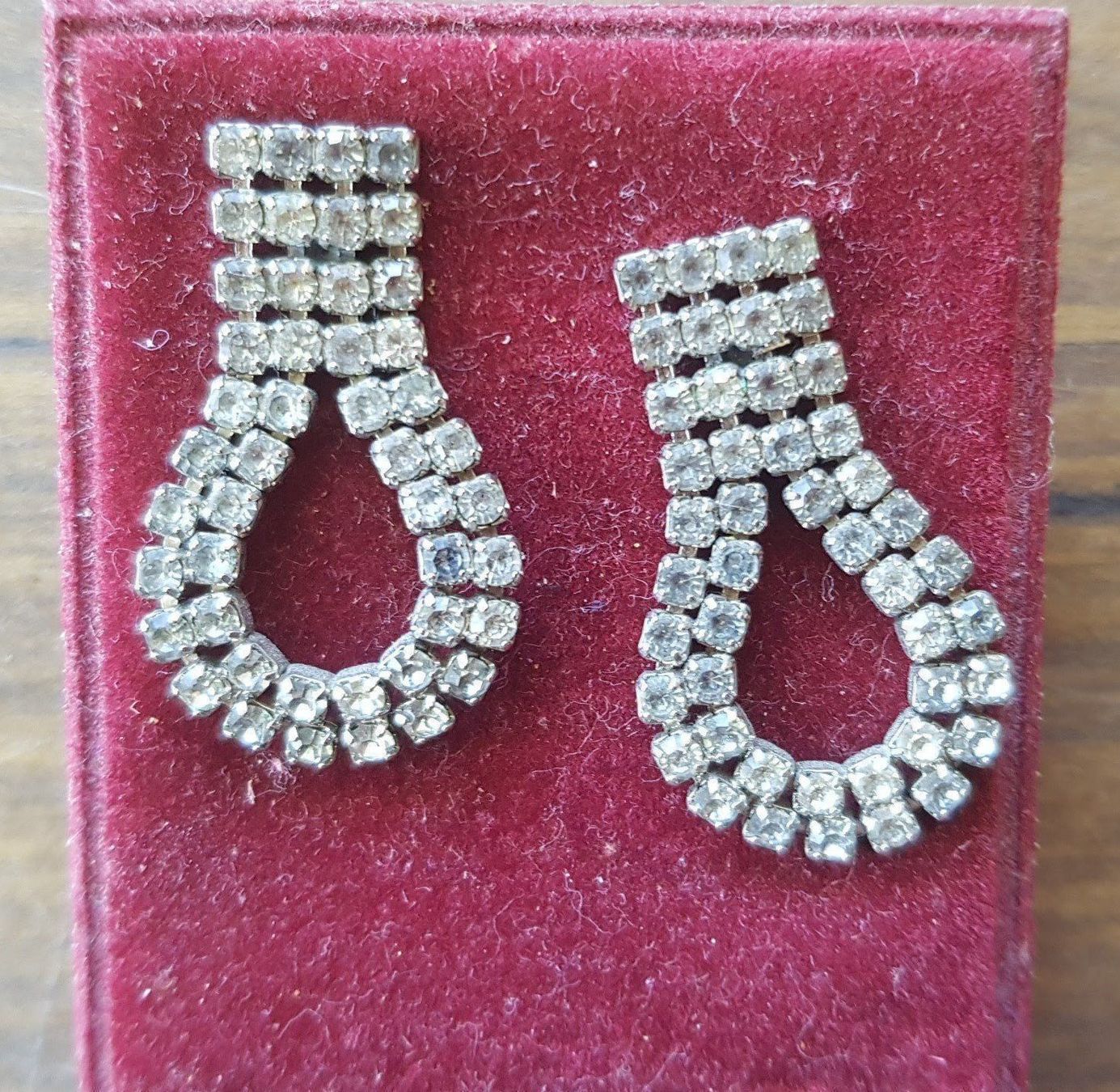 Orecchini pendenti & Orecchini a lobo: Ohrstecker Strass 1950er – Usato da Mörschwil venduto da antiksalon 1
