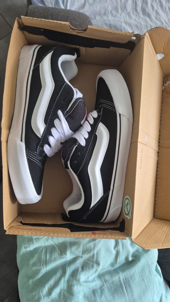 Vans Scarpe da uomo: Scarpe nuove Vans skool  – Nuovo (secondo la descrizione) da Bodio TI venduto da Giulia_Bernasconi98