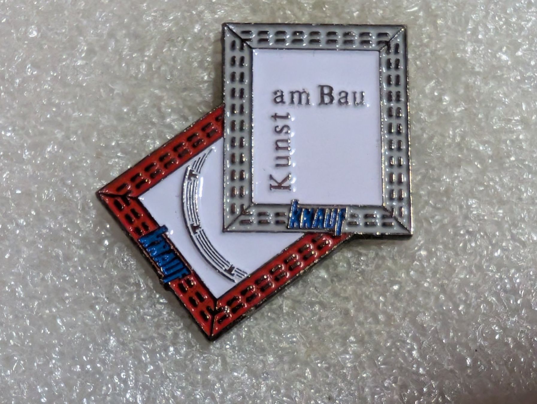 Placchette & Badge: Ansteckpin 242: Kunst am Bau – Usato da Oppligen venduto da Pin-Fall-Shop