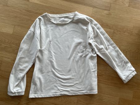 Sweatshirt - Long Sleeve - Size S