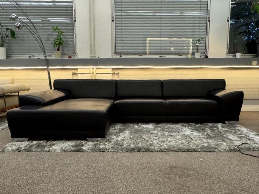 Divani: Sofa aus echtem Schafleder, schwarz mot Bettfunktion – Usato da Fehraltorf venduto da Sofalab.swiss