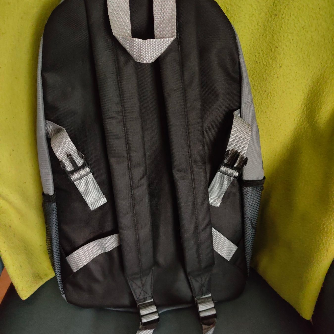 Zaini: Zweckmässiger Rucksack neu Fr. 8.- – Nuovo e nell'imballaggio originale da Lohn SH venduto da flyerc9 3