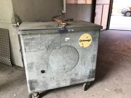 Metallcontainer 800l mit Deckelhebeerleichterung