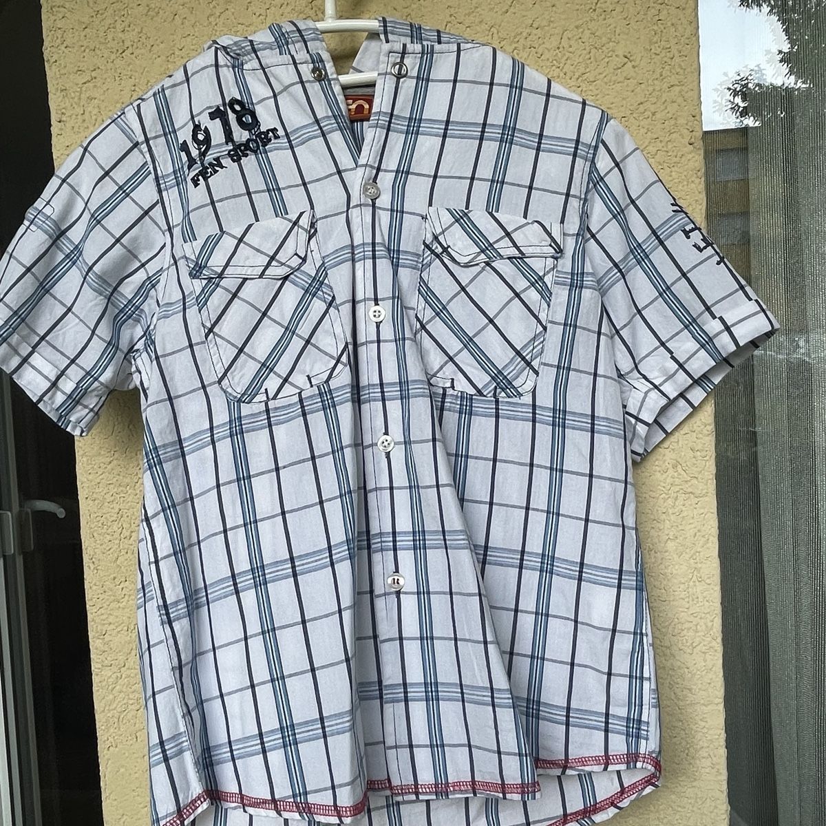 Camicie, T-shirt & Polo: Sommer Hemd mit Kapuze, Gr.128, kariert – Nuovo (secondo la descrizione) da Au/ZH venduto da markthallerapperswil