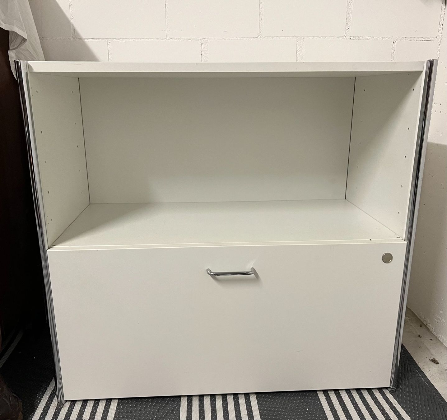 USM Scaffali: Zeitloses Sideboard - USM-Haller System-Imitat – Usato da Oberrieden venduto da Denadai64