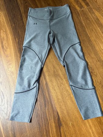 Under Armour Leggings Gr.M -  hellgrau und schwarz