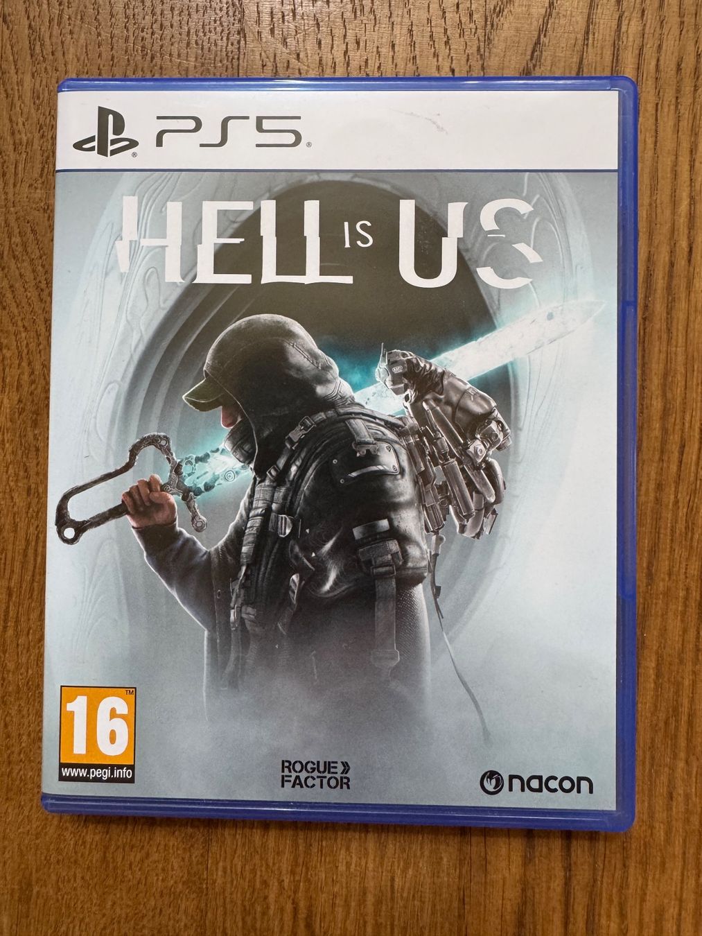 Giochi: The Hell is Us – Usato da Chêne-Bourg venduto da dem_y9pq
