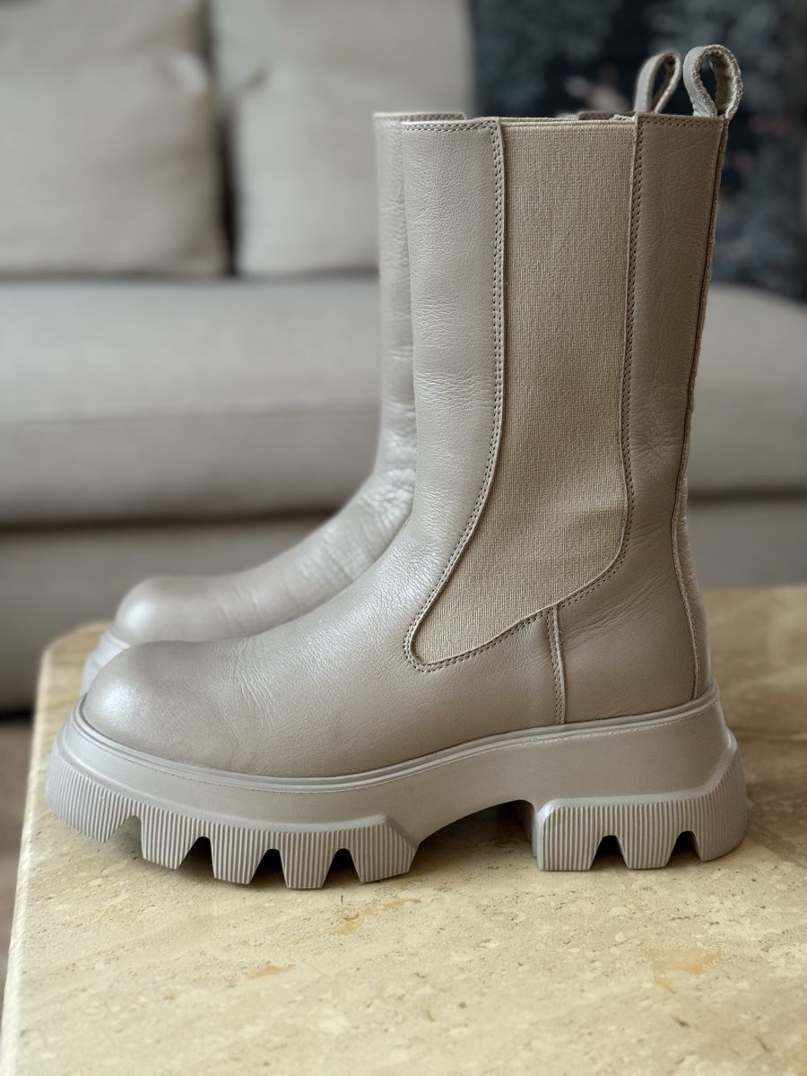 Copenhagen Scarpe da donna: Copenhagen Studios Lederstiefel, Gr. 39 – Usato da Galgenen venduto da rpoto