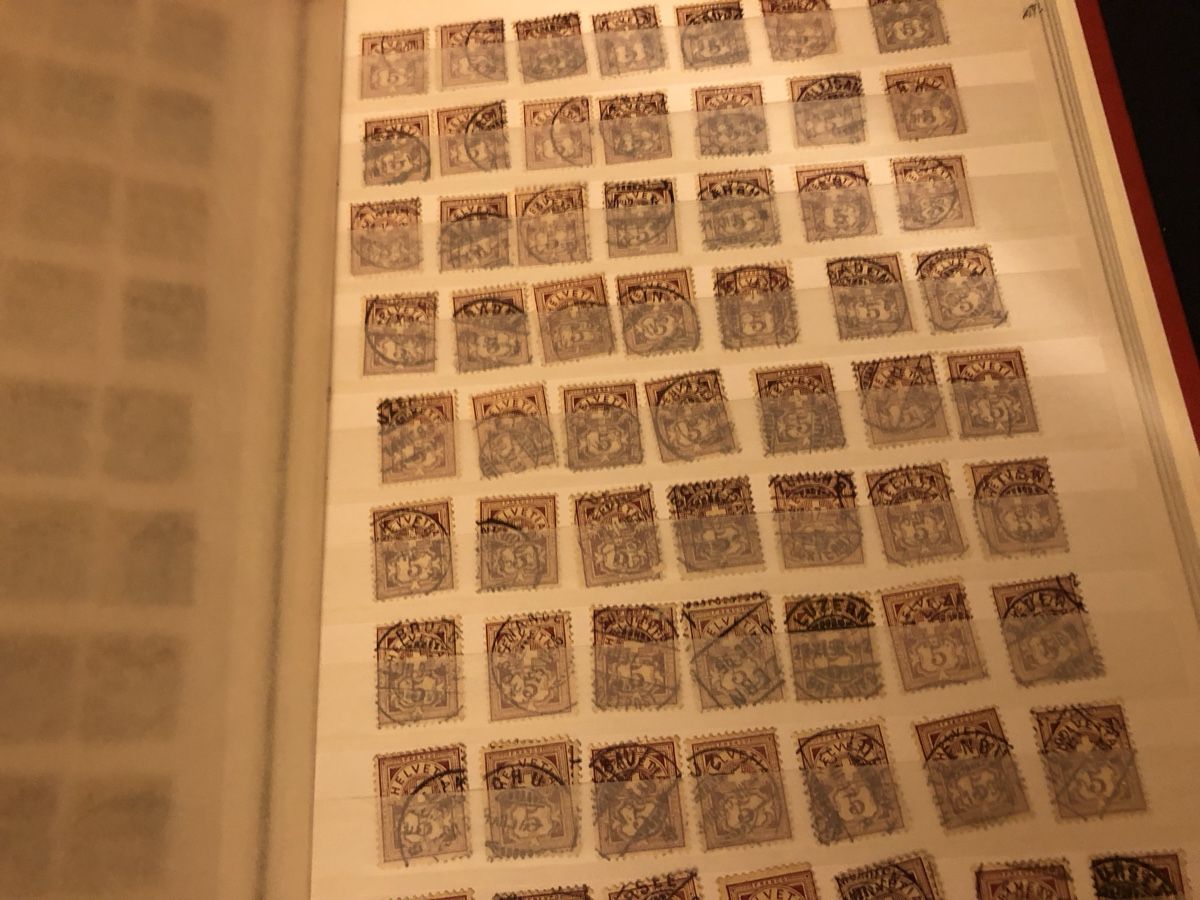 Alle Briefmarken: Sack mit BRIEFMARKEN in 9 Alben! – Gebraucht aus Lufingen von Rac0 3