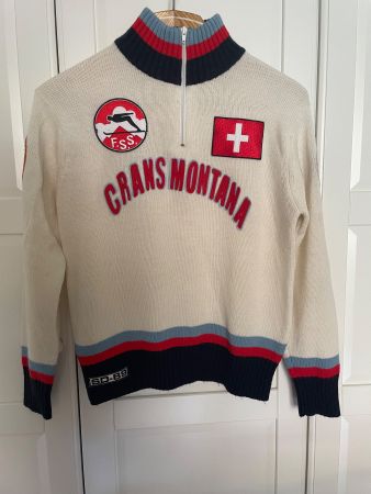 Unique Vintage Crans Montana Pullover L