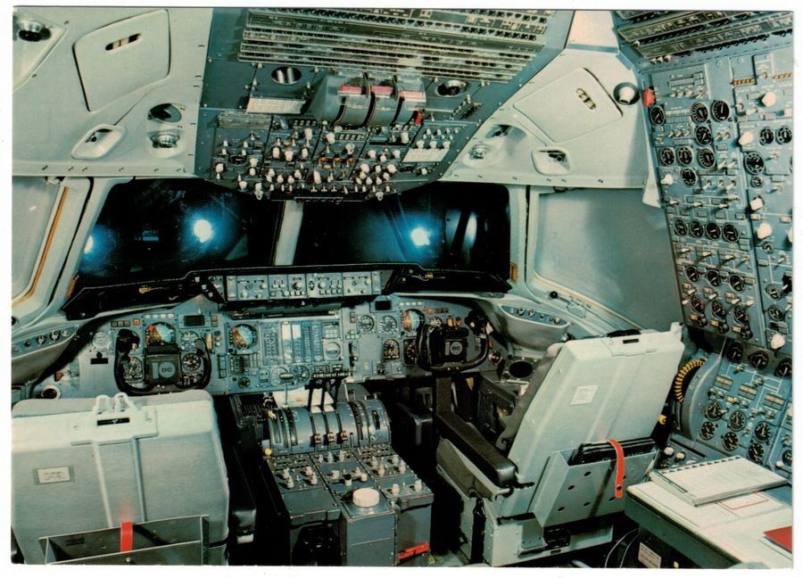 Ansichtskarten: Cockpit einer DC-10 Swissair – Gebraucht aus Frauenfeld von postcardofmylife_ALT