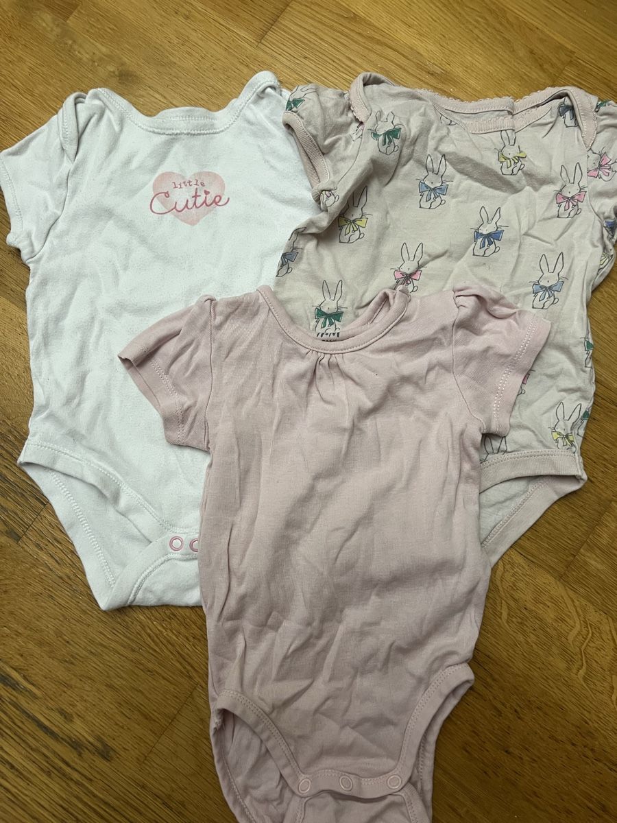 Kleiderpakete & -sets: 3 Sommerbodys 74 – Gebraucht aus Meilen von gio_xlz7