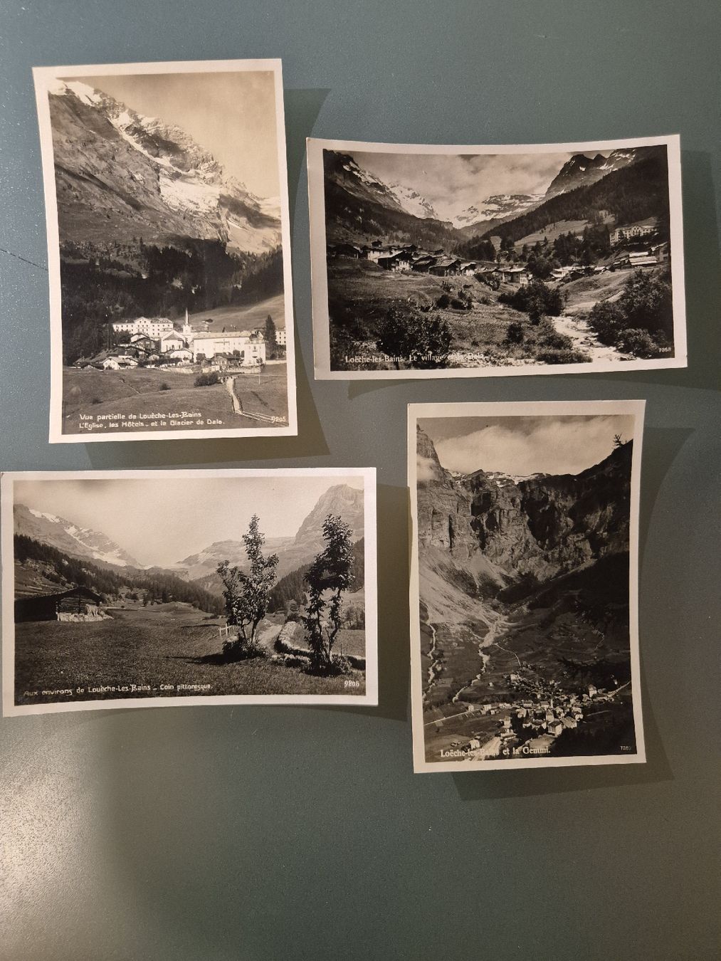 Cartoline postali: Loèche-les-Bains / Leukerbad + Gemmi – Usato da La Sarraz venduto da Pelletf