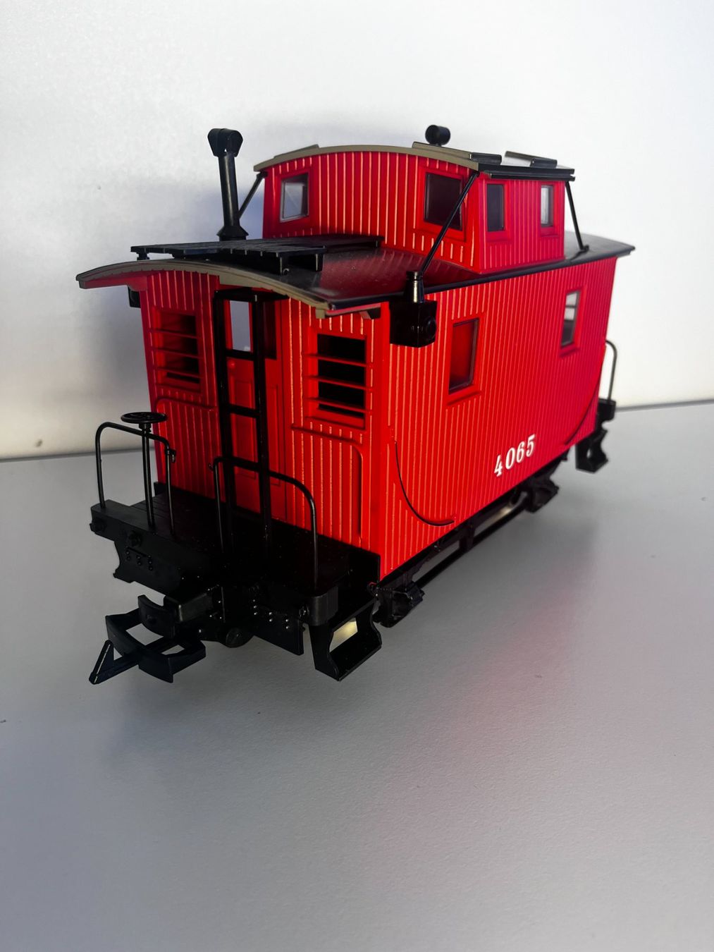 LGB Modellini di ferrovie: Lgb 4065 Caboose "4065" Rot – Nuovo e nell'imballaggio originale da Pfeffingen venduto da EdwinD01 2