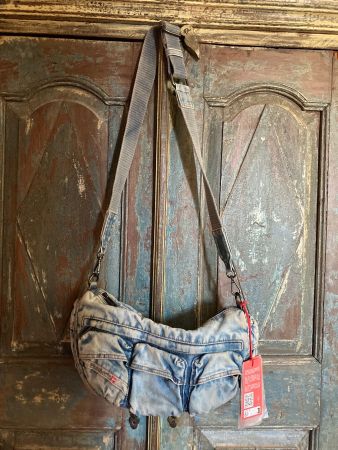 coole DIESEL Tasche Modell Re-edition Travel 3000 Denim