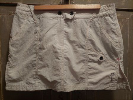 Pelle P . Skort - L