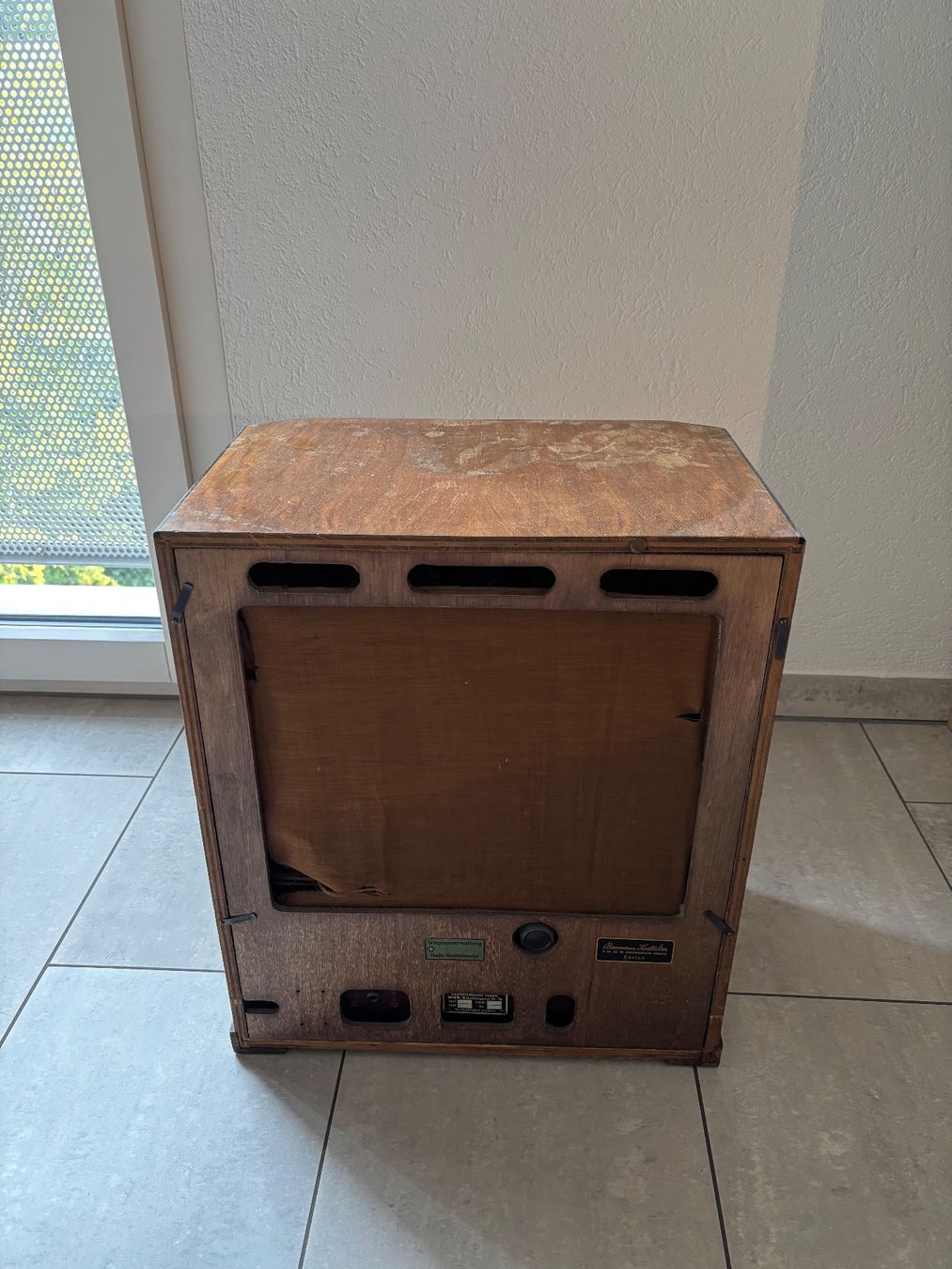 Alle Dekorationen: Altes Radio – Gebraucht aus Rudolfstetten von han_gjw2 1