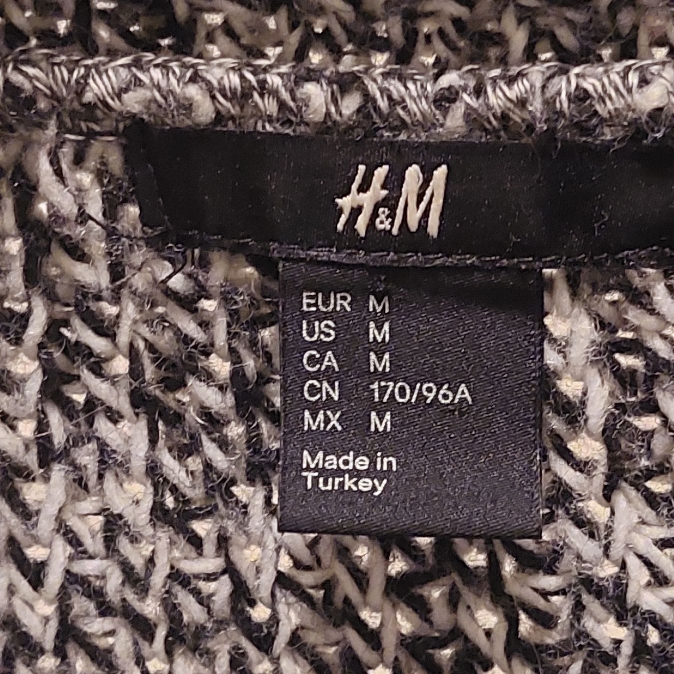 H&M Pullover & Sweatshirts: Strickpullover, Rollkragen, Grösse M – Gebraucht aus Kreuzlingen von peugeotj9 1
