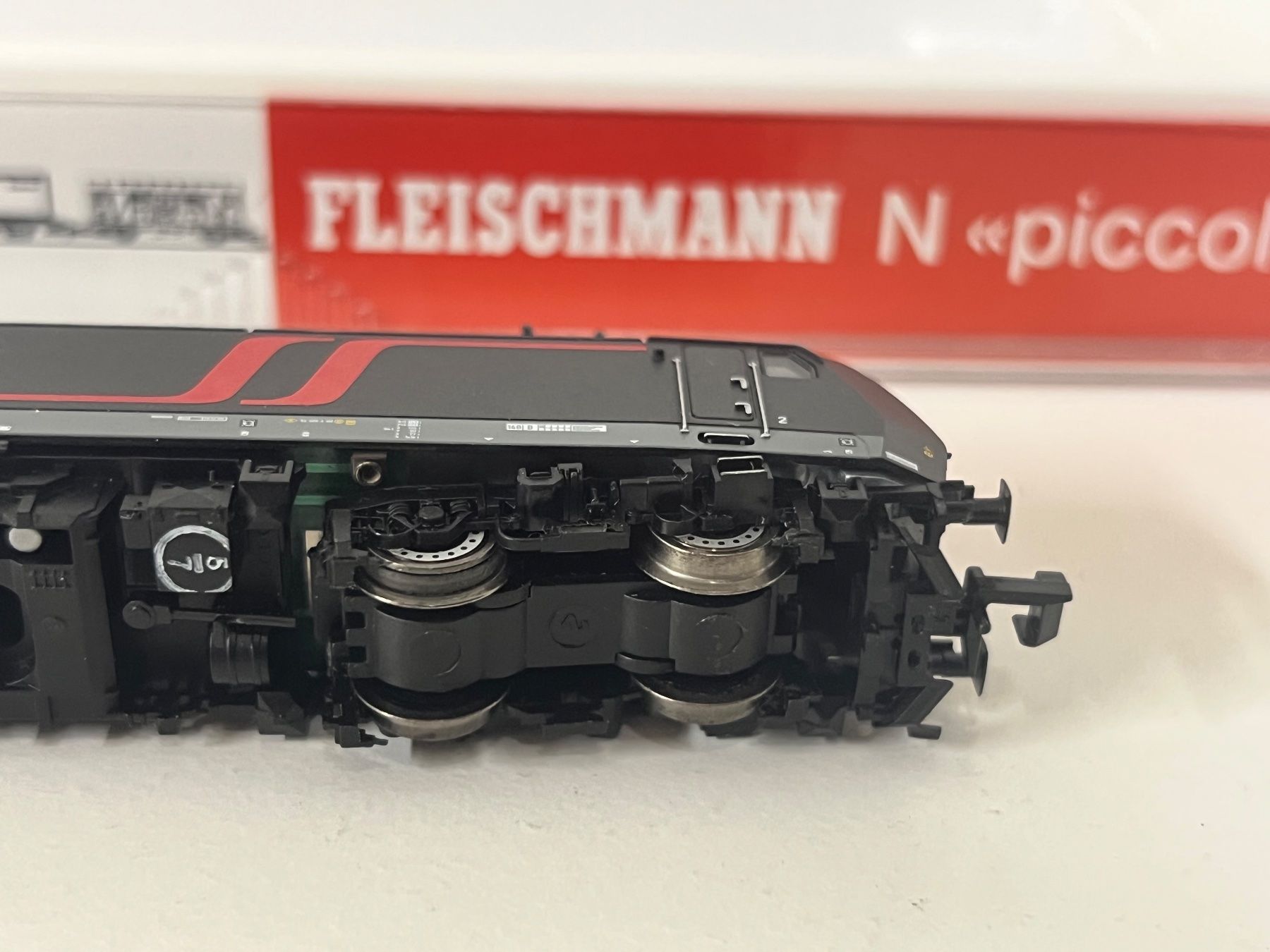 Fleischmann Modellini di ferrovie: Spur N FLEISCHMANN 877385  Crossrail Digital – Nuovo e nell'imballaggio originale da Geroldswil venduto da TopTrain54 8