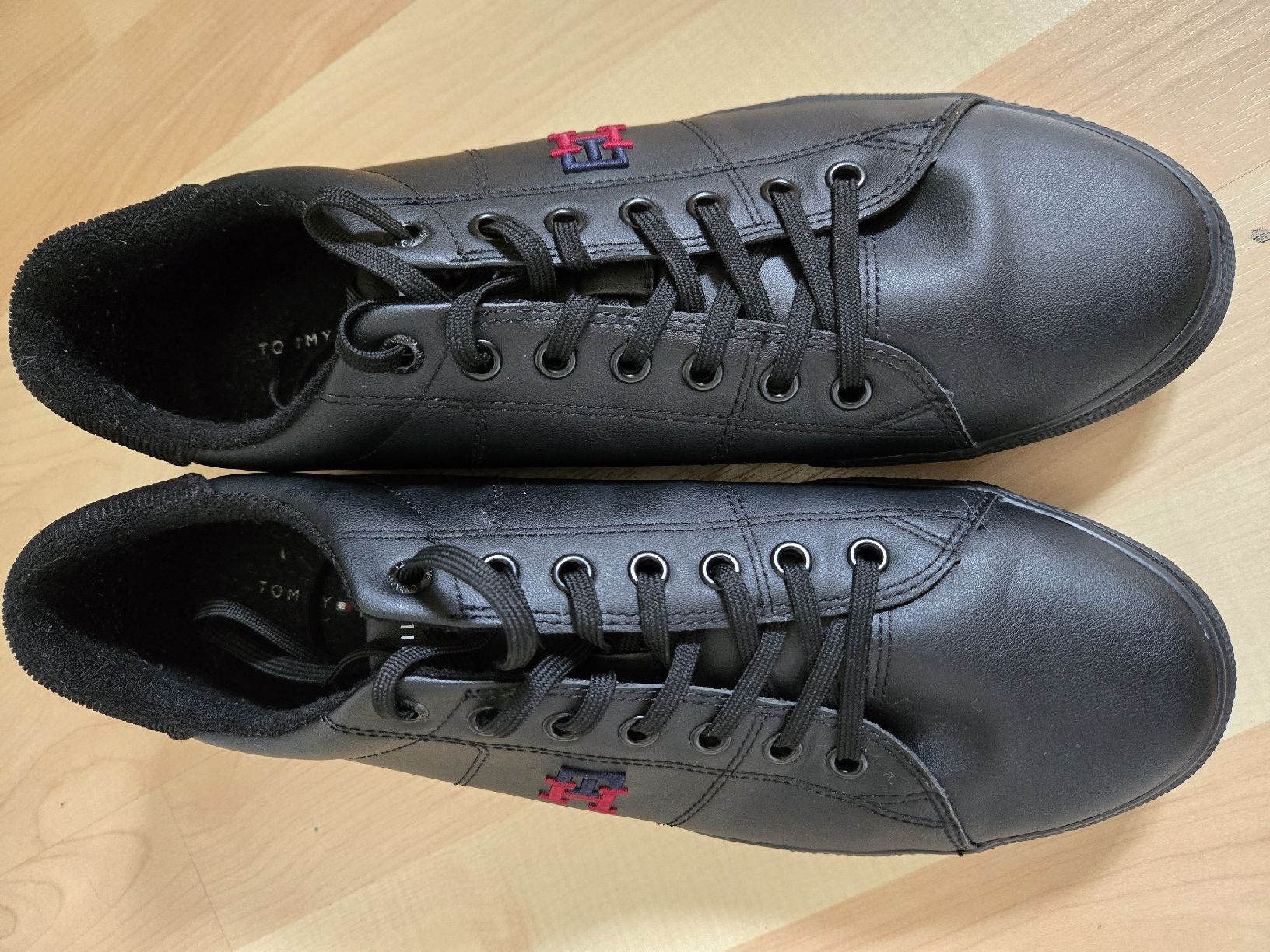 Herrenschuhe: Chaussures Tommy Hilfiger 43 neuves – Neu (gemäss Beschreibung) aus La Chaux-de-Fonds von tuoro25 2