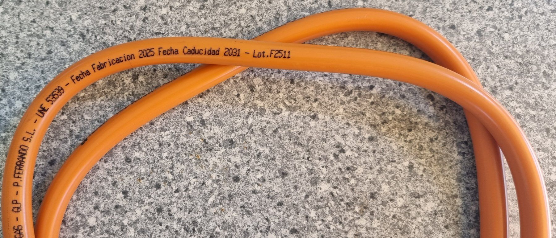 Apparecchiature e tecnologia a gas: Camping Gasadapter Ventiladapter Mit Ca.Gasschlauch 150cm – Nuovo (secondo la descrizione) da Oberburg venduto da Audi-Q5 3
