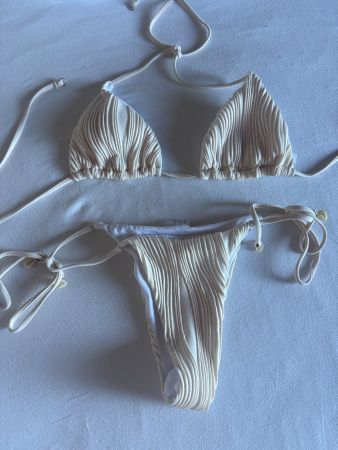 Crême Bikini