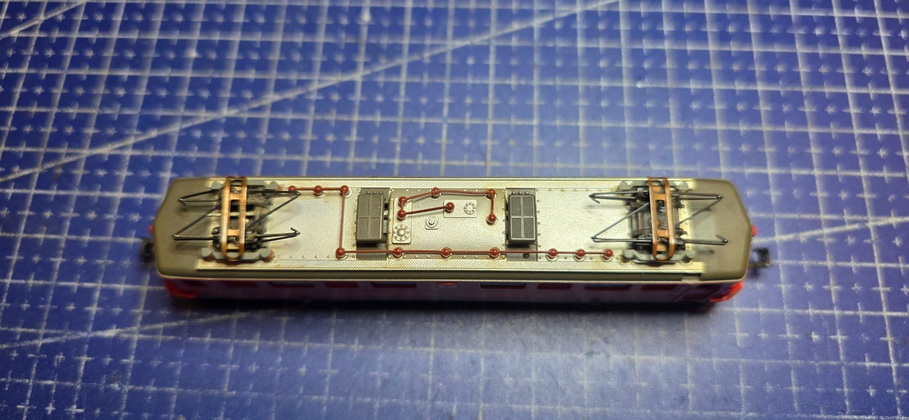 Trix Modelleisenbahnen: Minitrix spur N Ae6/6 11422 Rot Analog – Gebraucht aus Hochfelden von Danizh0 1