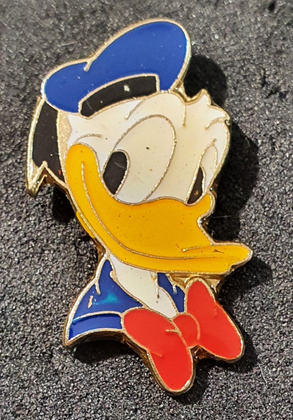 Placchette & Badge: BB742 - Pin Walt Disney - Donald Duck – Usato da Reinach BL venduto da Boston-Verkauf