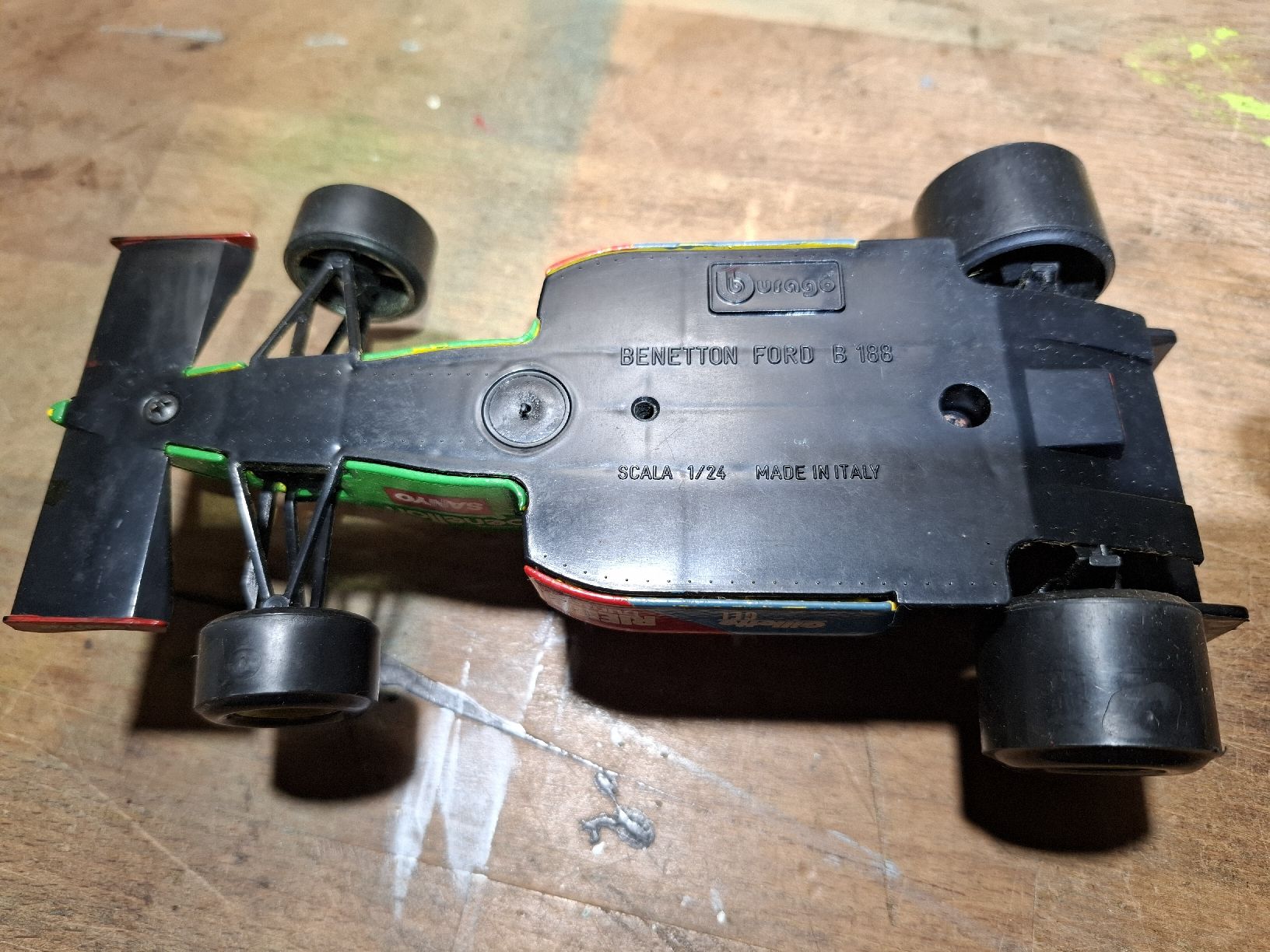 Bburago Voitures modèles: Model Benetton Ford 188 – D'occasion à Flaach par maniv6 2