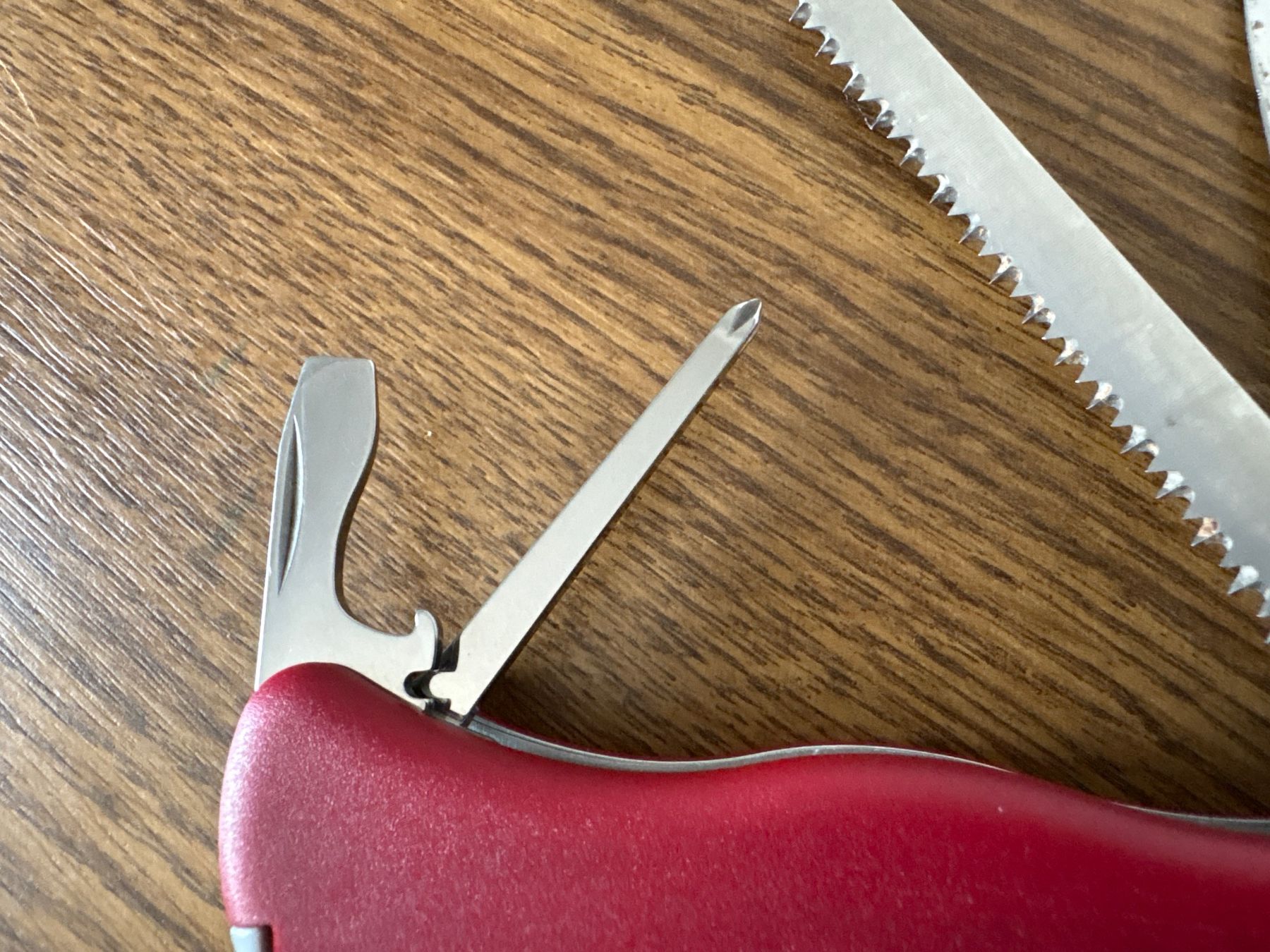 Victorinox Coltelli tascabile: VICTORINOX - Outrider red - Sackmesser – Usato da Andwil SG venduto da Rainboli 4