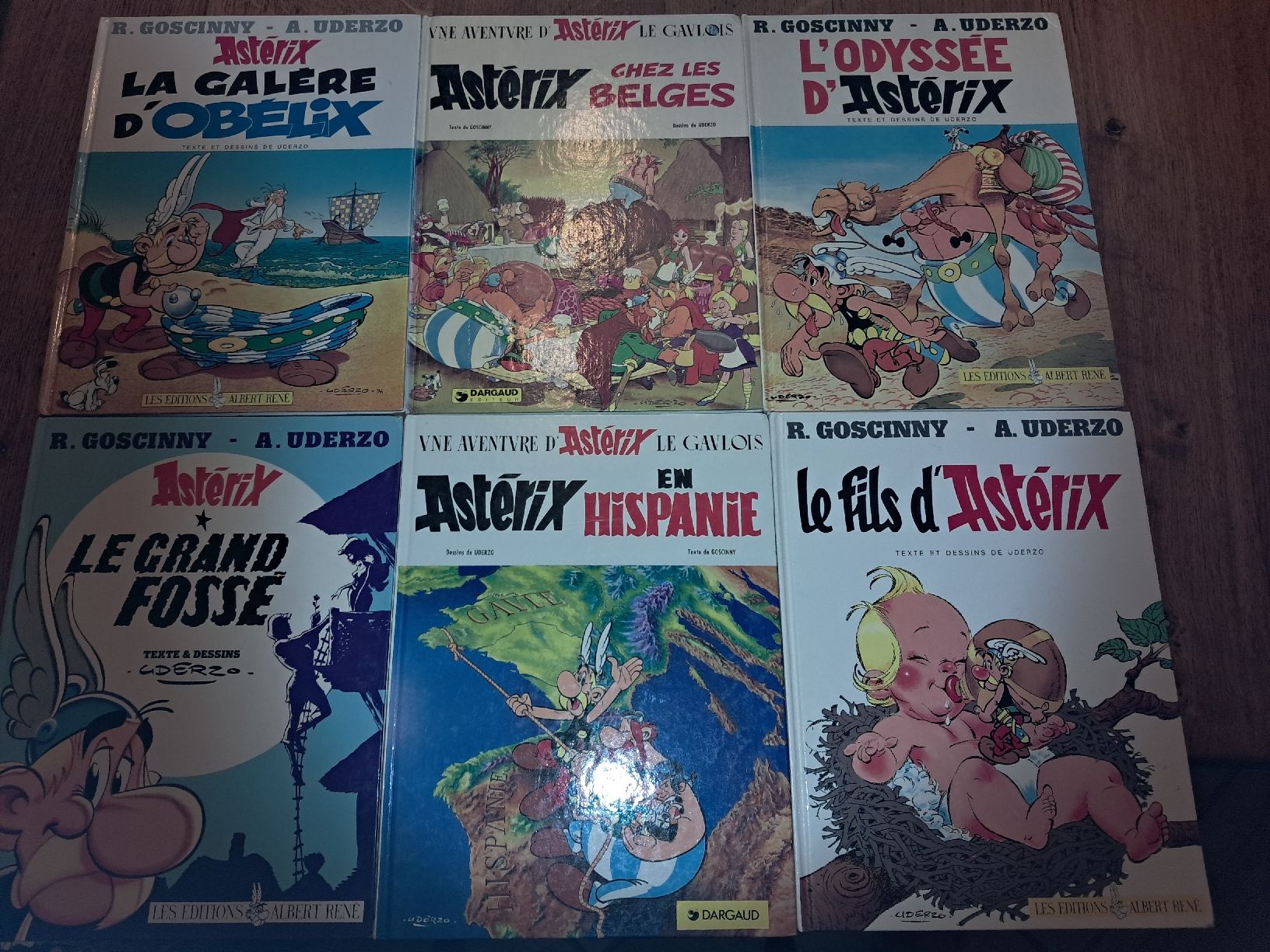 Fumetti: Lot de 6 albums d'Astérix – Usato da Le locle venduto da juliensaran