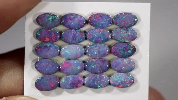 Pietre preziose: Australische Opal Dubletten 2.89Cts. – Usato da Bern venduto da Grindelwaldaus