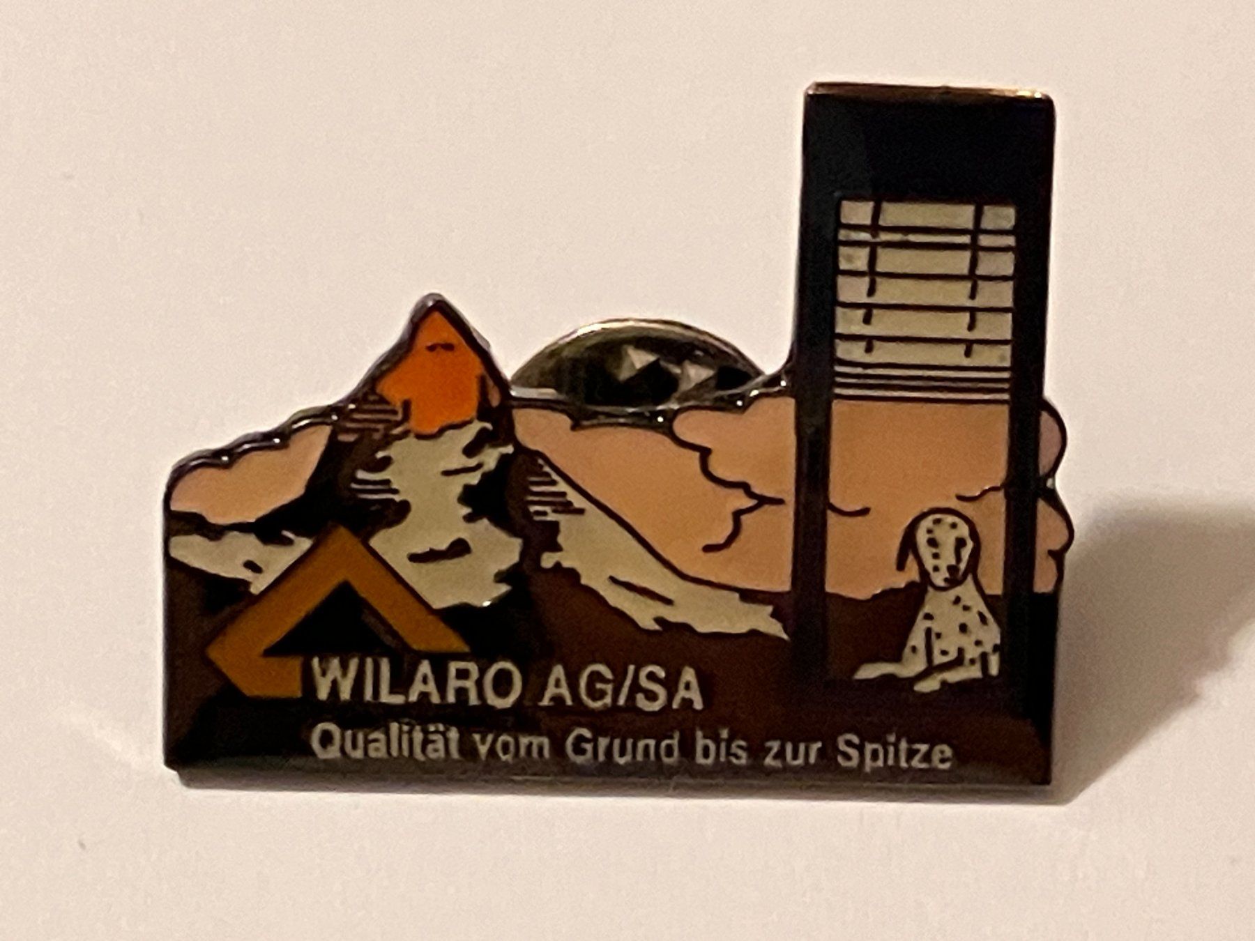 Placchette & Badge: 1 Pin Wilaro AG – Usato da Basel venduto da djwwpp