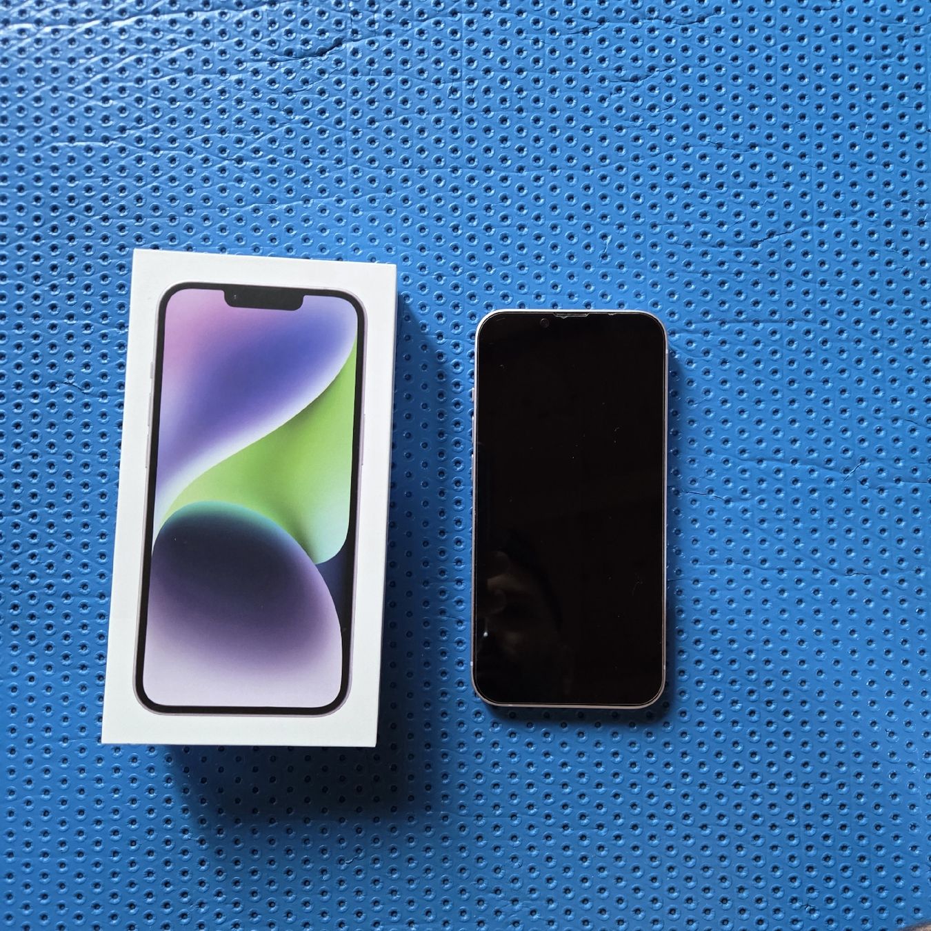 Apple Portables: iPhone 14 256GB Purple  – D'occasion à Schwanden b. Brienz par veloso_nuno 1