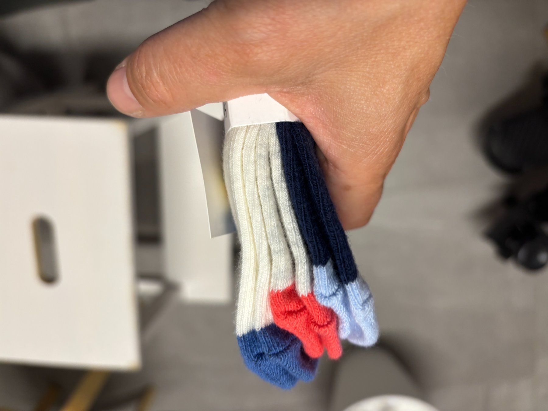 Calze per bambini: Chaussettes sneakers 31 - 34 neuf – Nuovo (secondo la descrizione) da Salvenach venduto da gwenwywar 1